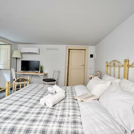 Lettera Living Appartement Catánia Buitenkant foto