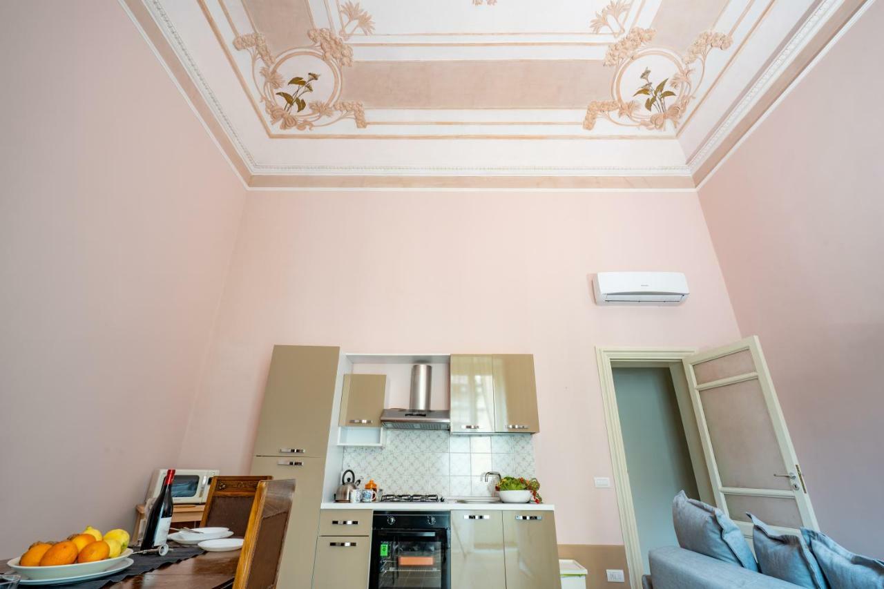 Lettera Living Appartement Catánia Buitenkant foto