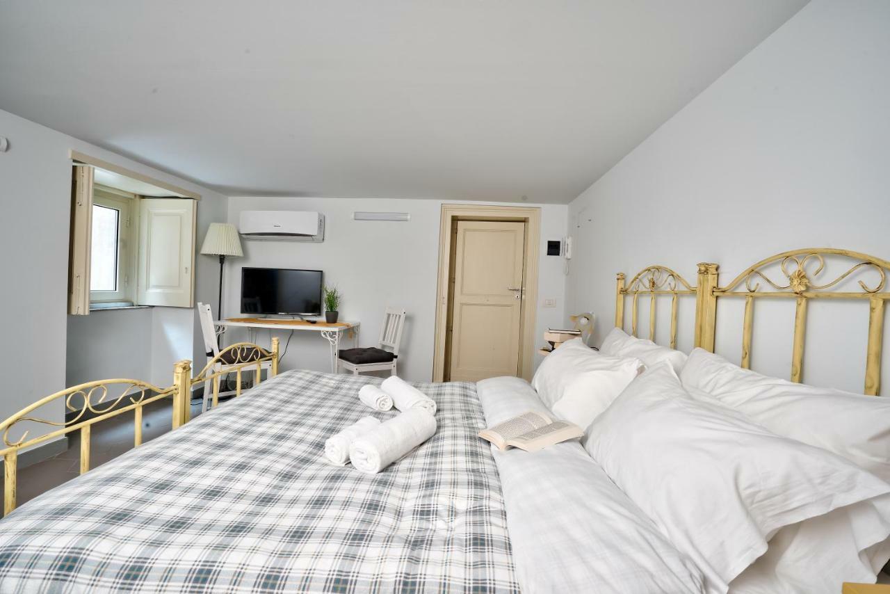 Lettera Living Appartement Catánia Buitenkant foto